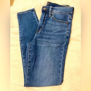NWOT J.Crew Jeans 9” Mid-rise Skinny Size 28
